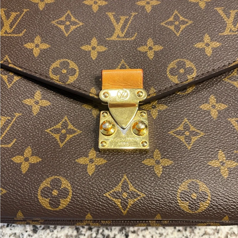 Louis Vuitton questions leave